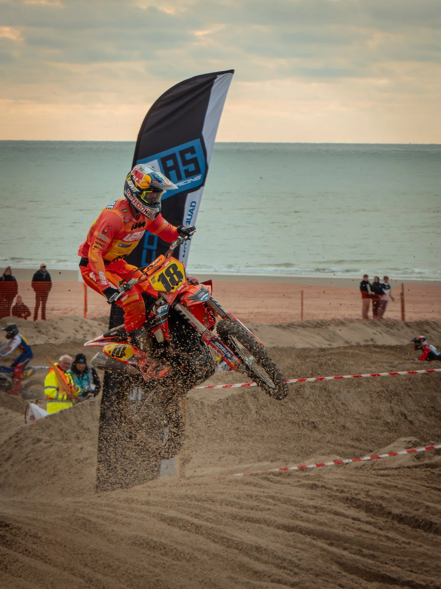 AdrienTellier_BeachCross24P1050992-Avec accentuation-Bruit.jpg