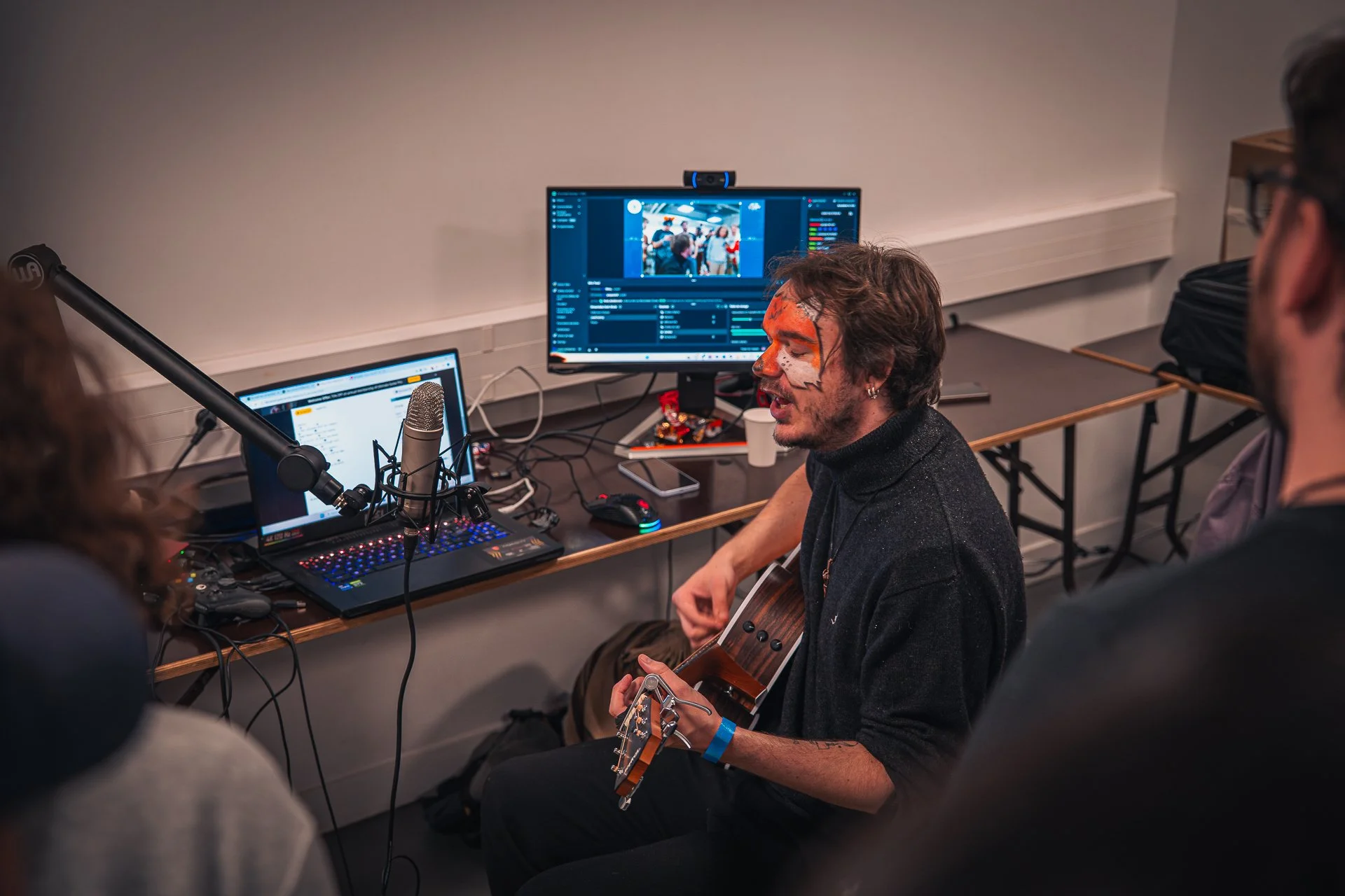 AdrienTellier_Portfolio_BDEvent25_DSC8605-Avec accentuation-Bruit.jpg