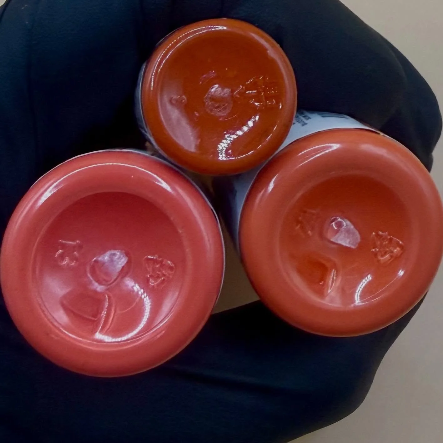 Why I love neutralization pigments 💋 
Not all lips heal the same! Some lips can have underlying blue, purple, or uneven tones. That&rsquo;s where neutralization pigments come in: ➡️They correct undertones ➡️Create a consistent, natural base ➡️Help y