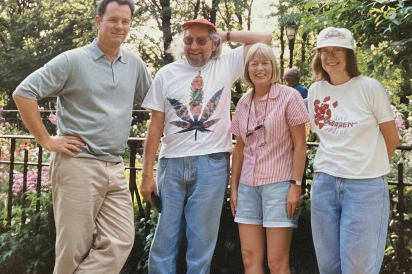 TOM HANKS WITH GARDENERS