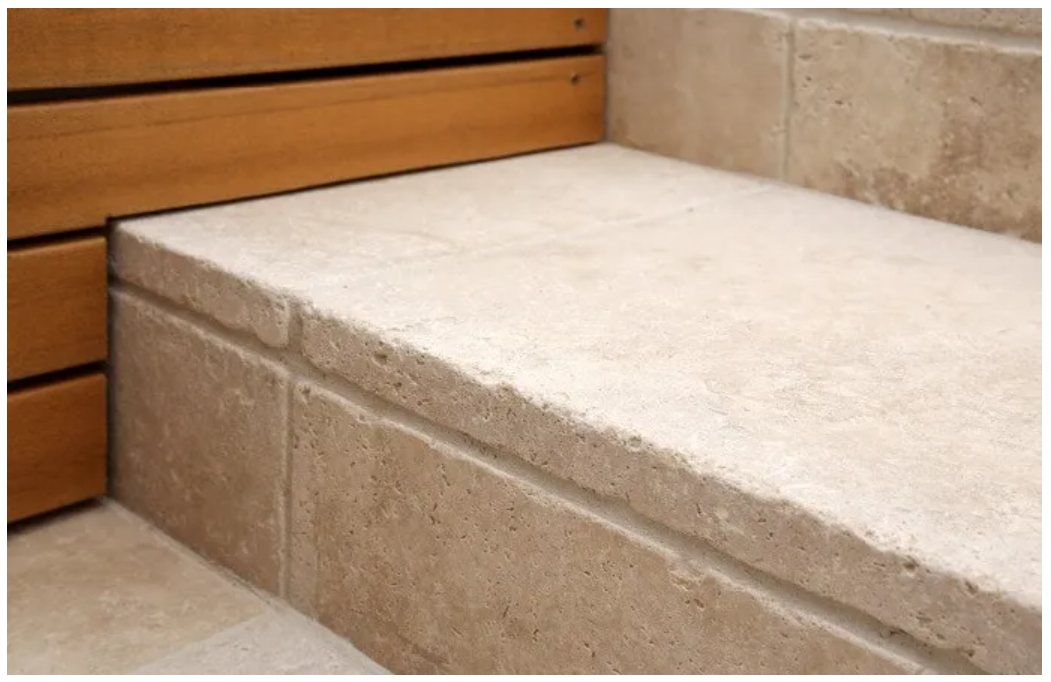 Ivory Travertine Stairs.png
