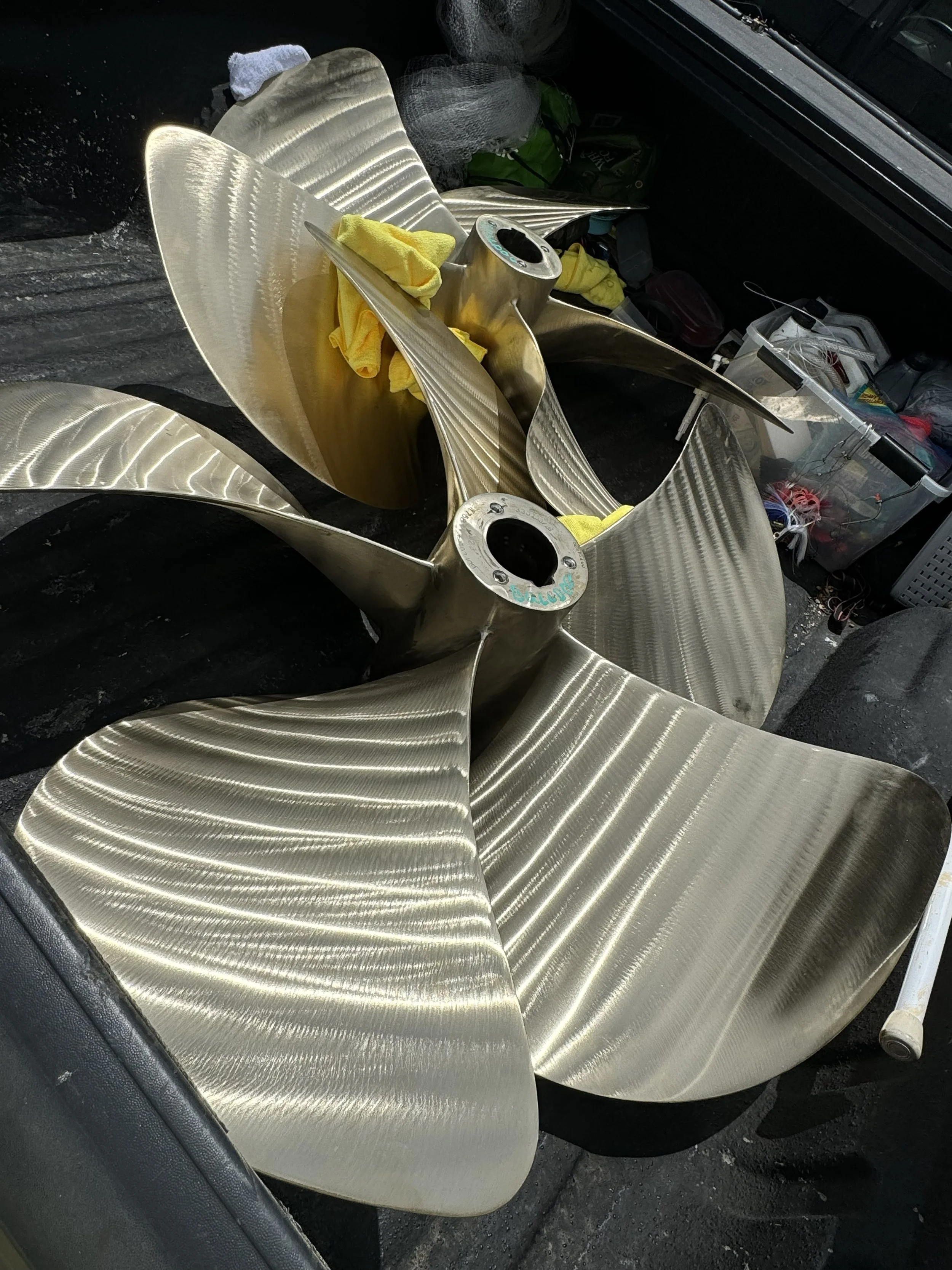 Palm Beach County Boat Propeller Restoration: Before &amp; After Transformation by Richter’s Yacht Services