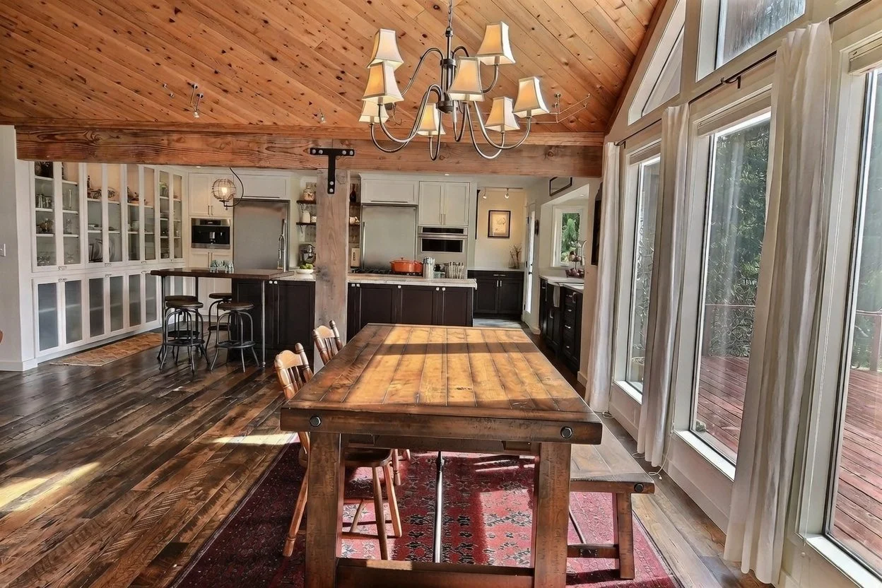 Peacock Hill Home 10.jpg