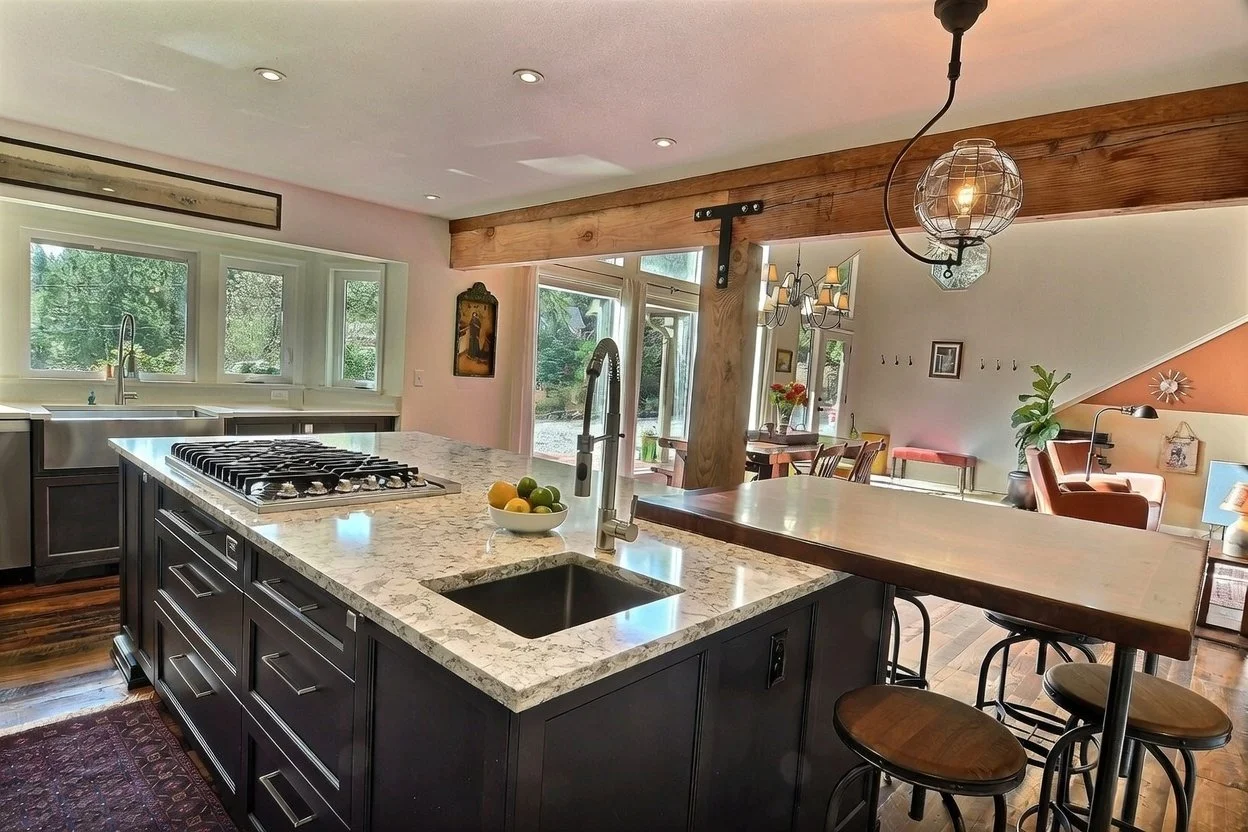 Peacock Hill Home 04 alt.jpg