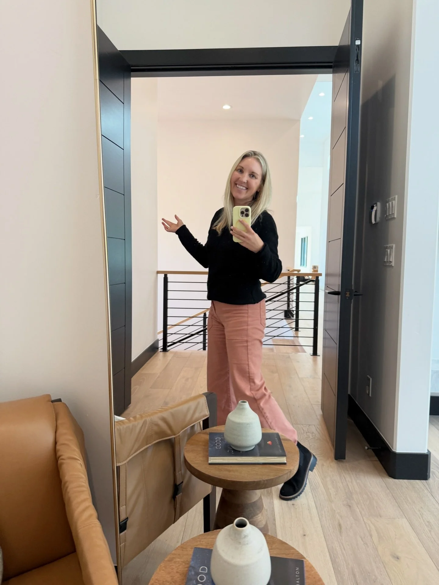 Comment TOUR for a full video walk through of some of my favorite Summit Creek homes!

I remember the first time I drove through Summit Creek. It was when I was touring a home during the Utah Valley Parade of Homes and I remember thinking what a gem 