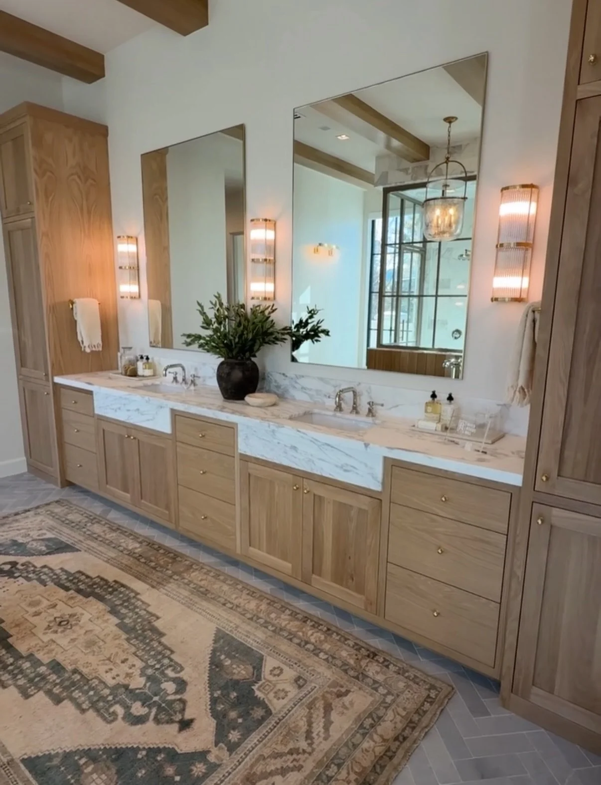 This weekend I&rsquo;m in St. George for Ruby&rsquo;s soccer tournament and I&rsquo;m loving being here. I&rsquo;m also so excited that the St. George Parade of Homes kicks off next week. Are you planning on going?

This was one of my favorite homes 