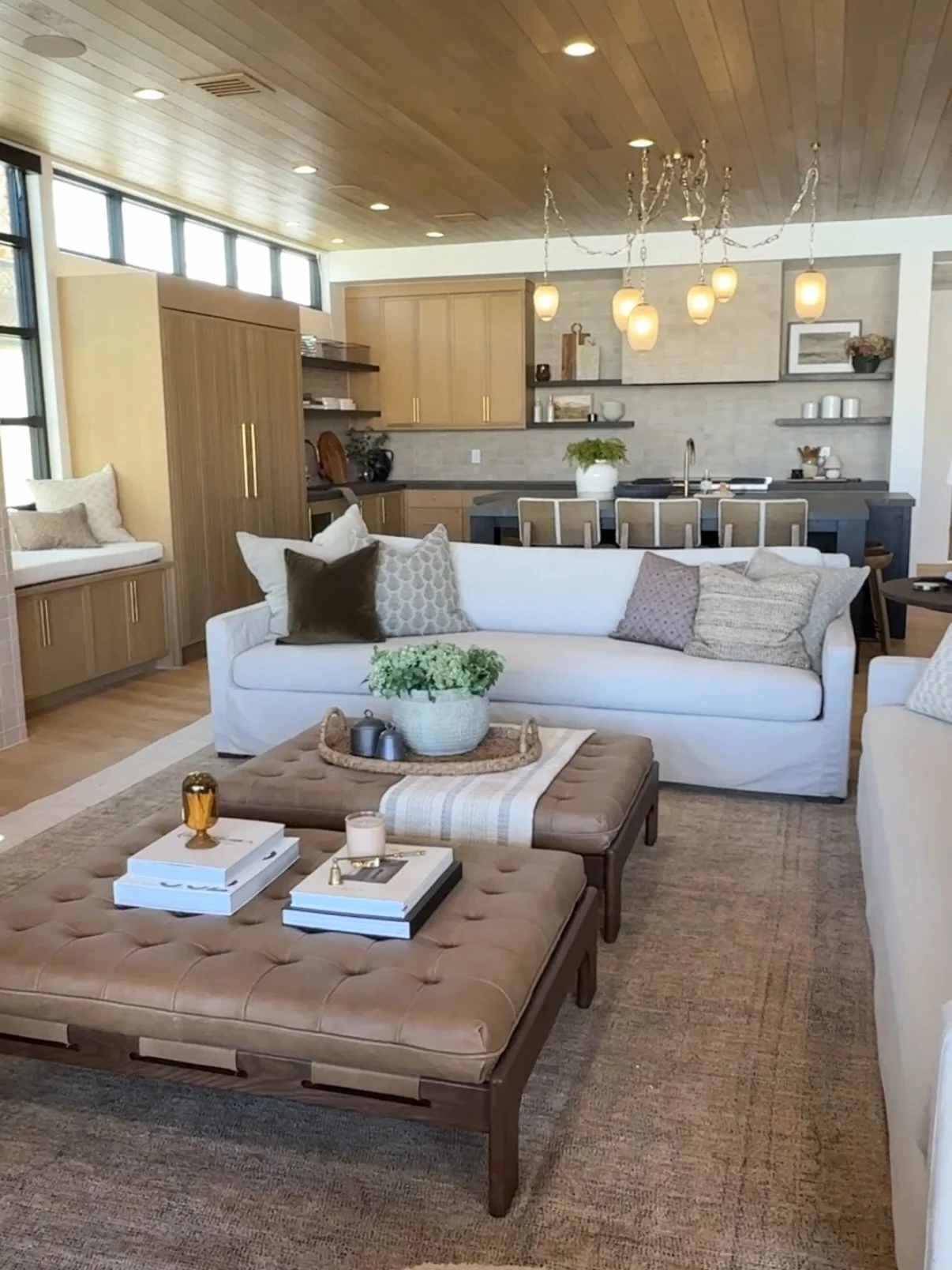 Comment LINK for more details on this incredible home!

One of my favorite build and design teams did it again this year at the St. George Area Parade of Homes. They created something beautiful at Desert Color!

This community has such a fun, beachy 