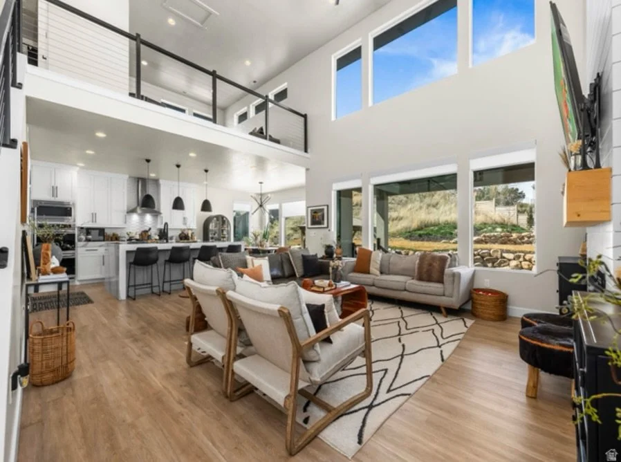 Comment LINK for more details on this beautiful home.

Just listed in Bluffdale, just outside of Salt Lake City, Utah!!

This custom home in Wood Duck Hollow is one of those properties that checks all the boxes. Sitting on a half acre with over 4,500