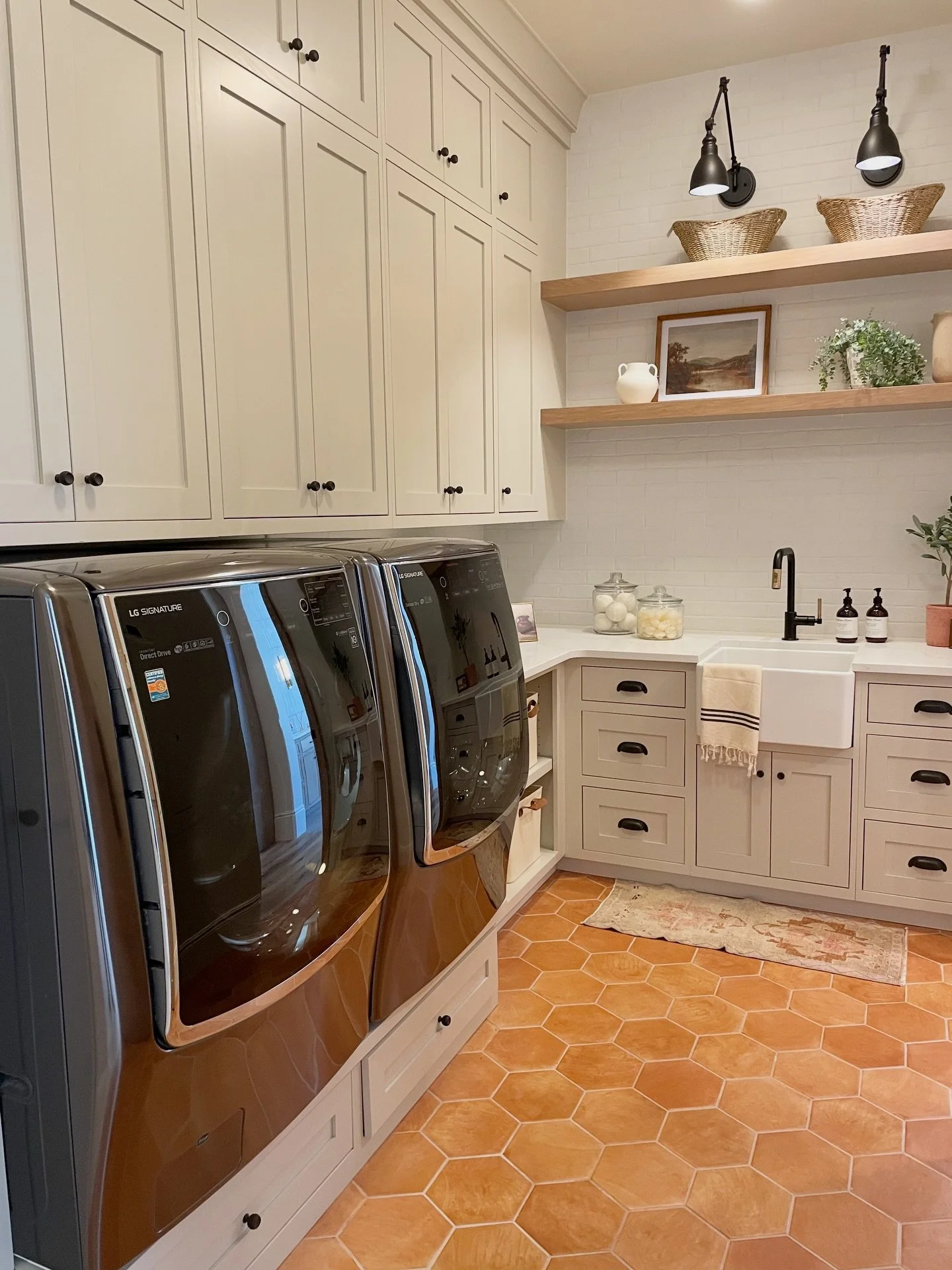 For some reason, I thought about this home this past week. I toured it several years ago during the St. George Parade of Homes and it was one of those memorable homes.

There were so many beautiful details throughout. I especially remember the honeyc