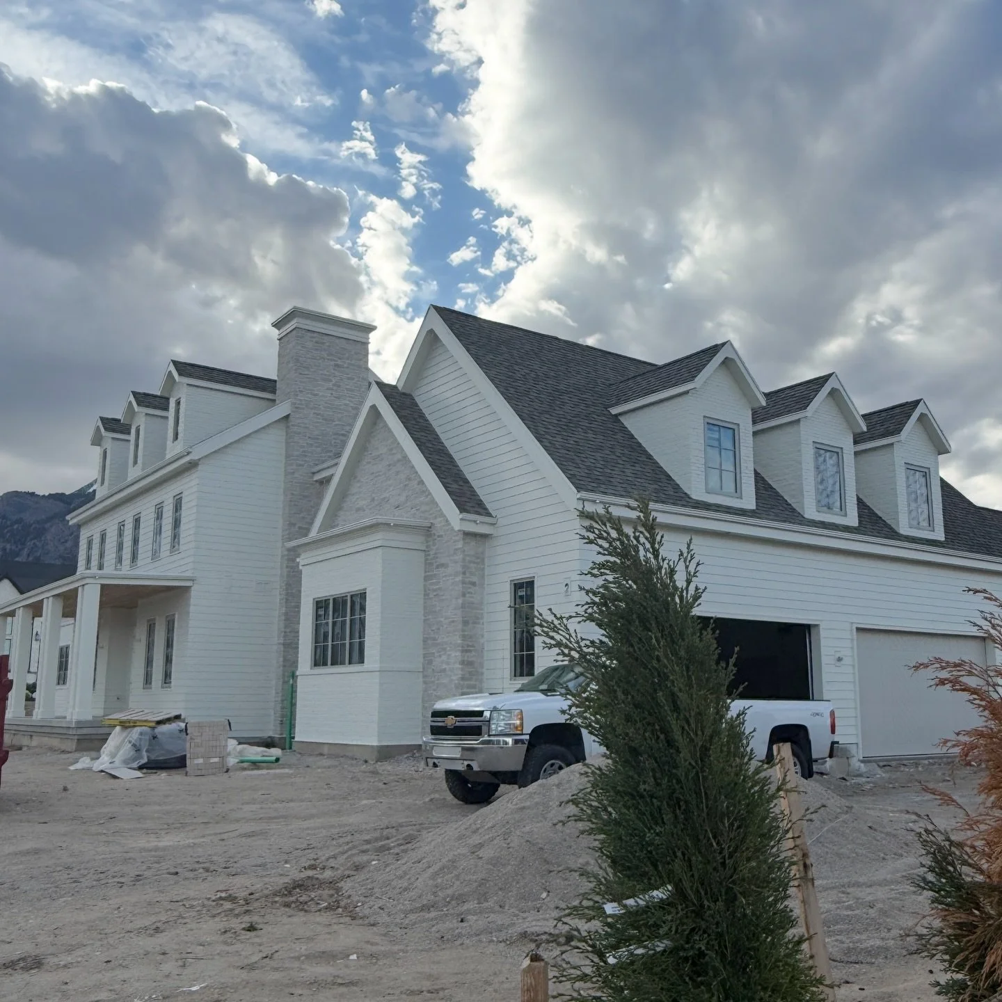 Isn&rsquo;t it wild how quickly life can change? It&rsquo;s been about a month since I last shared an update on Cripple Creek. @cripplecreekhome It&rsquo;s been a mix of emotions after losing our builder so suddenly. There&rsquo;s so much I&rsquo;ll 