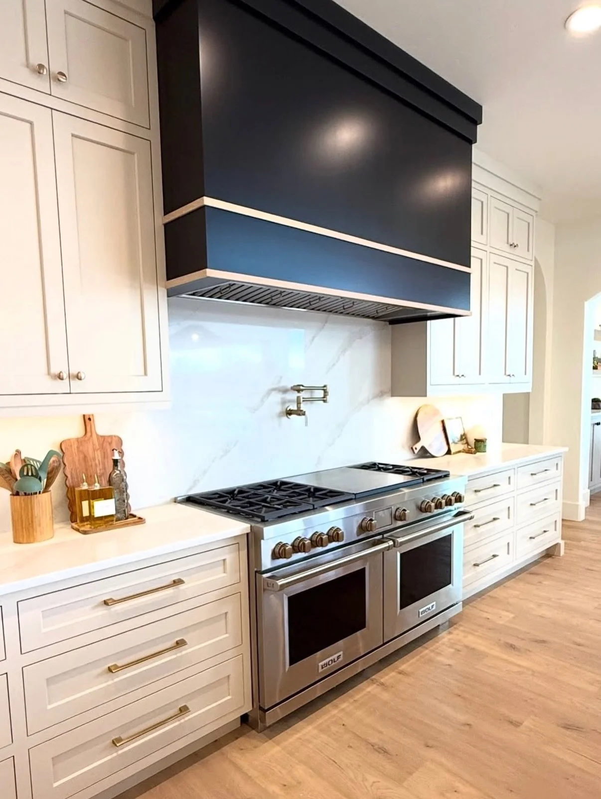 Type LINK for a full video walk through of this incredible home! 

I had the opportunity to tour this home and it completely knocked my socks off!! The indoor outdoor living spaces, the incredible details, annnd can we talk about the indoor picklebal