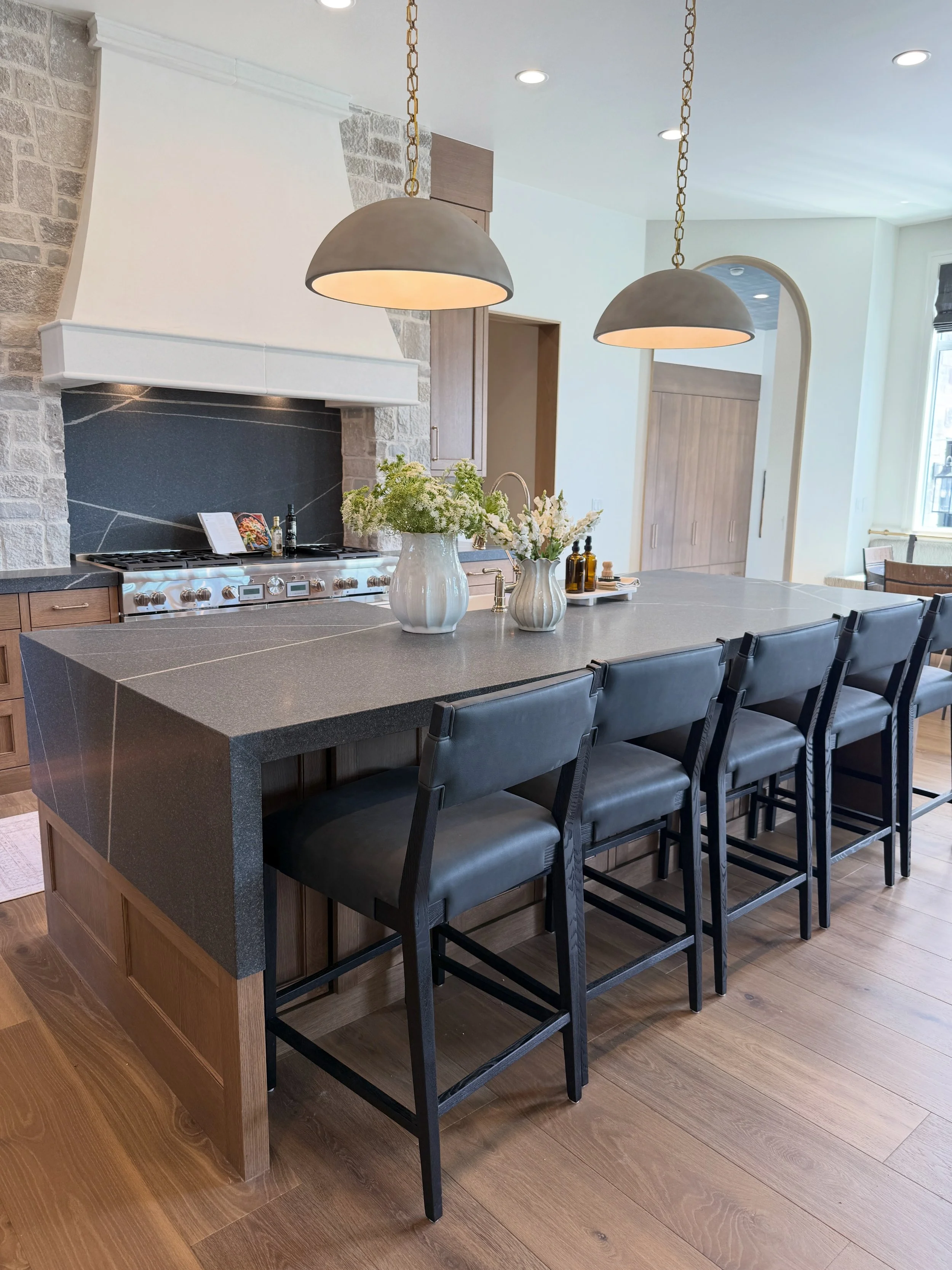 We are kicking off Utah Valley Parade of Homes week and I could not think of a better home to start with!!!

This Hawthorn Homes build stopped me in my tracks when I pulled up to the home. There is such a beautiful combo of cozy, elegant, livable, an