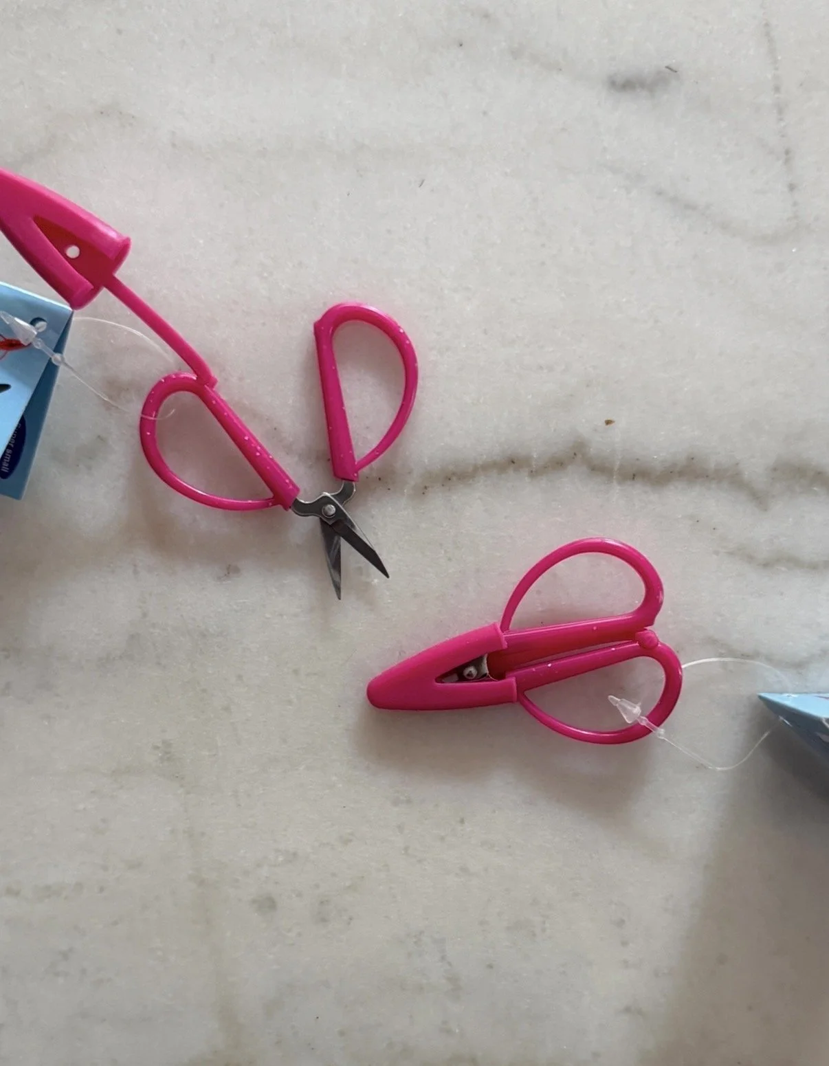 Pink Glitter Snip Scissors