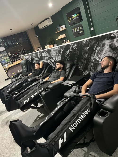 Group compression therapy
