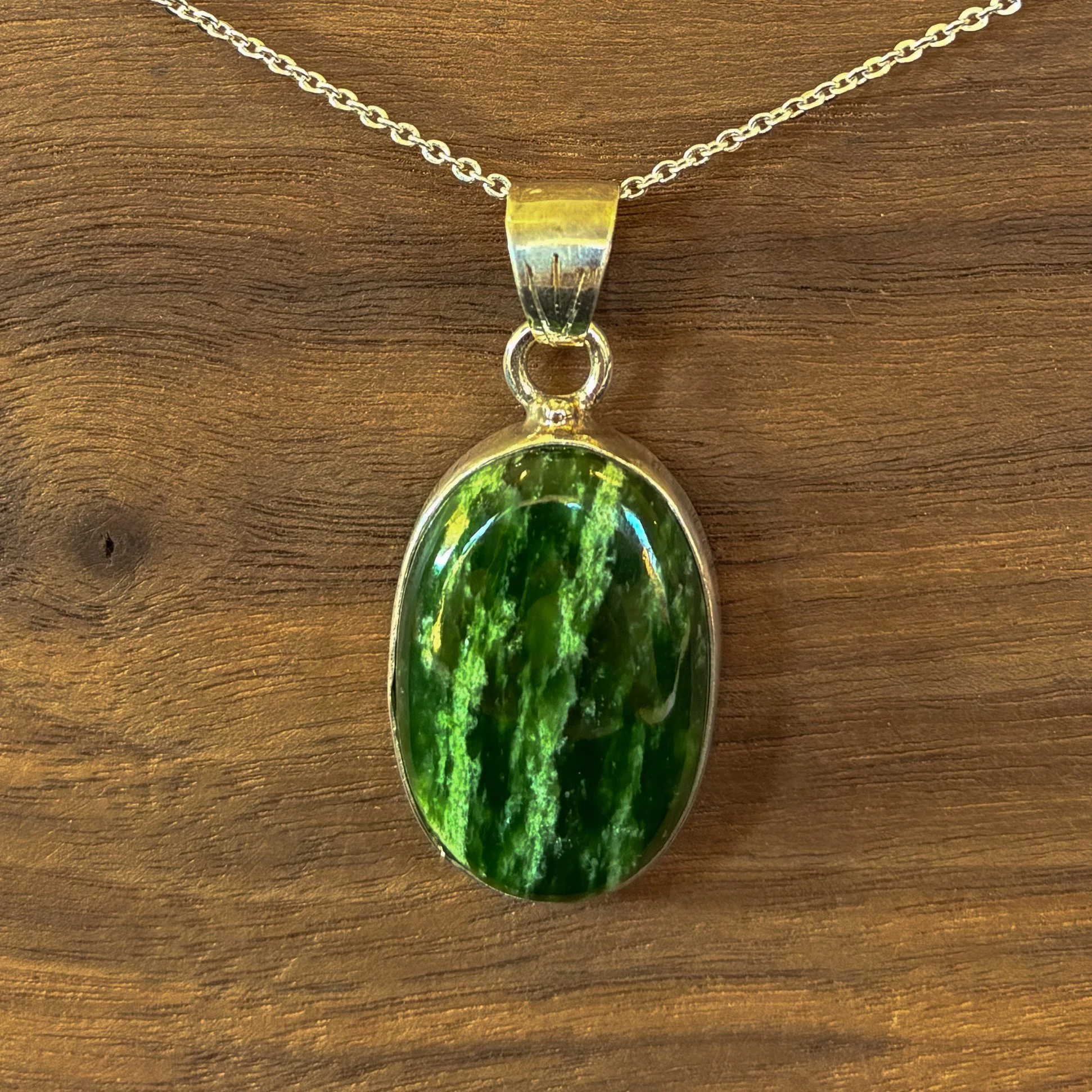 Chrome Diopside Pendant