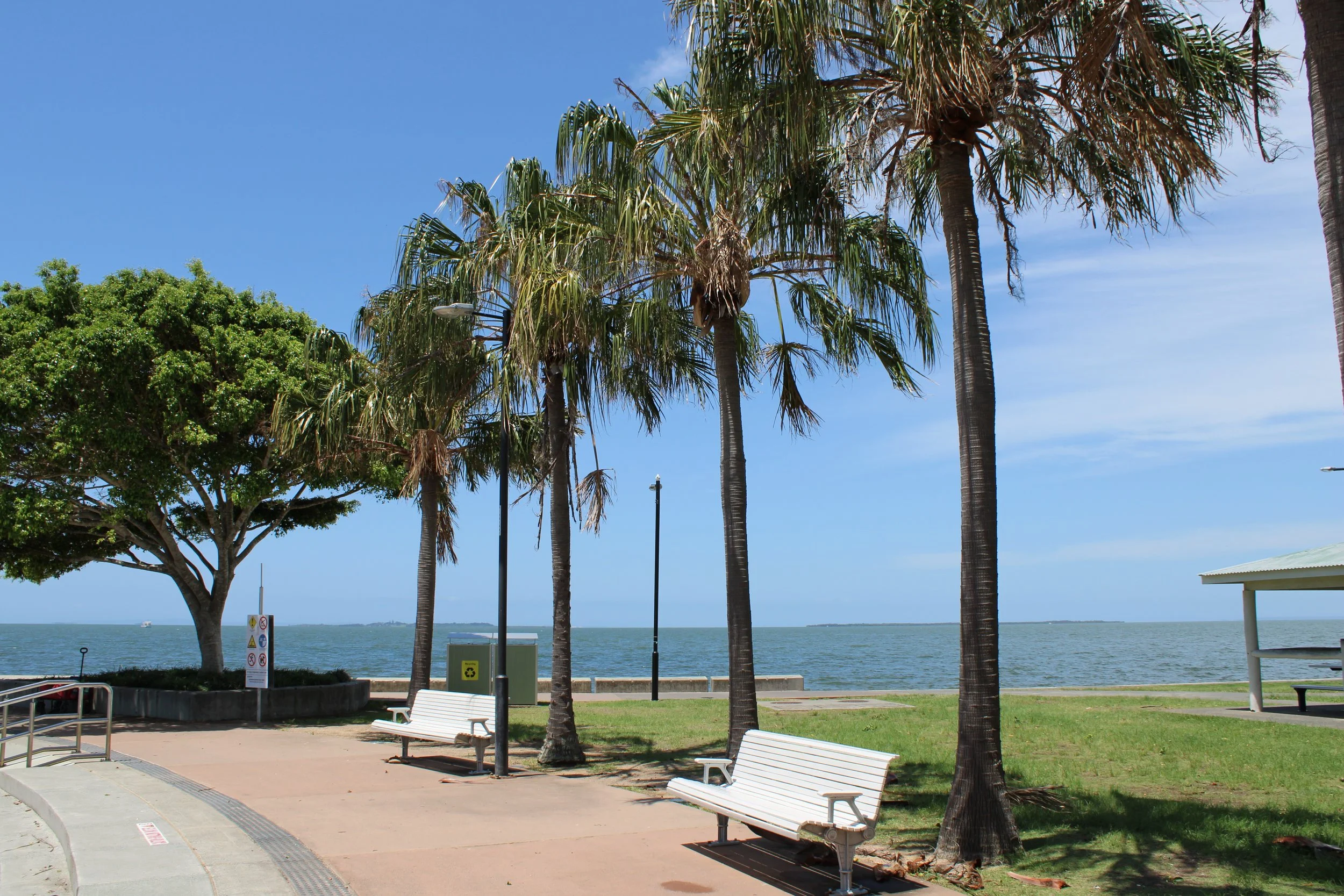 Wynnum foreshore 3 .JPG
