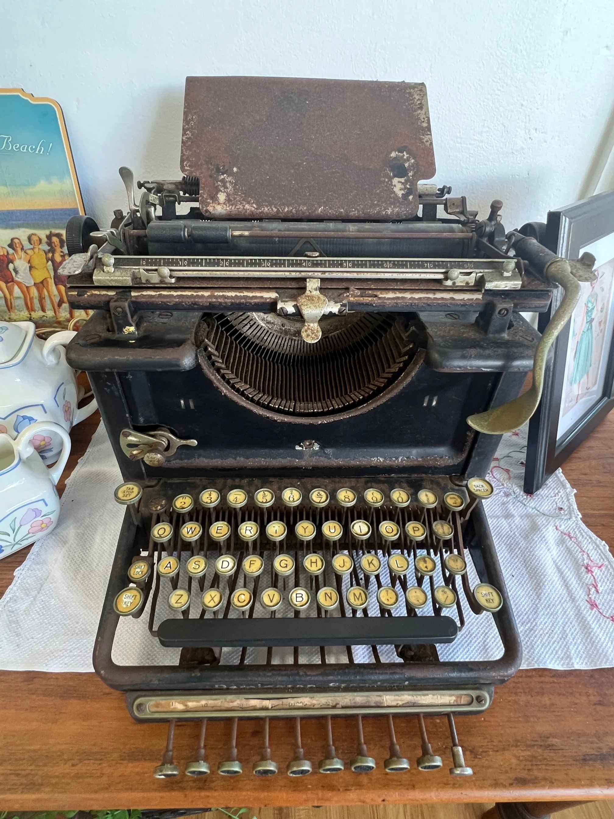 Wynnum antiques 2 .jpg