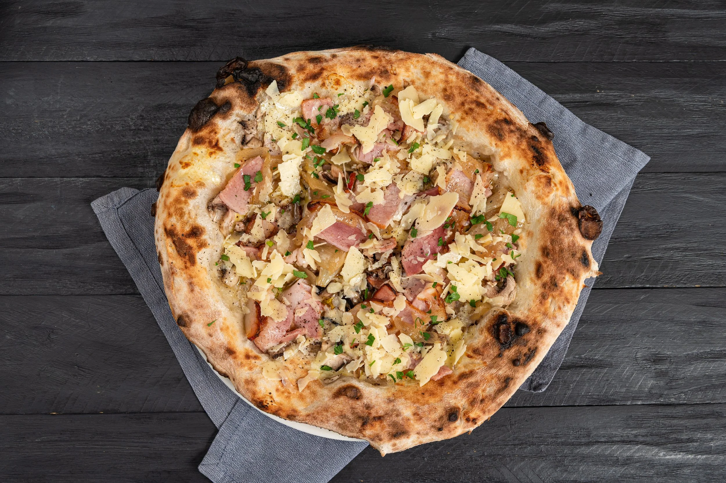 Munja Pizza Classic Carbonara.jpg
