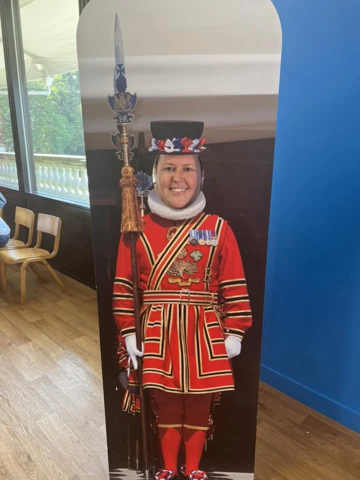 Buckingham Palace 3.jpg