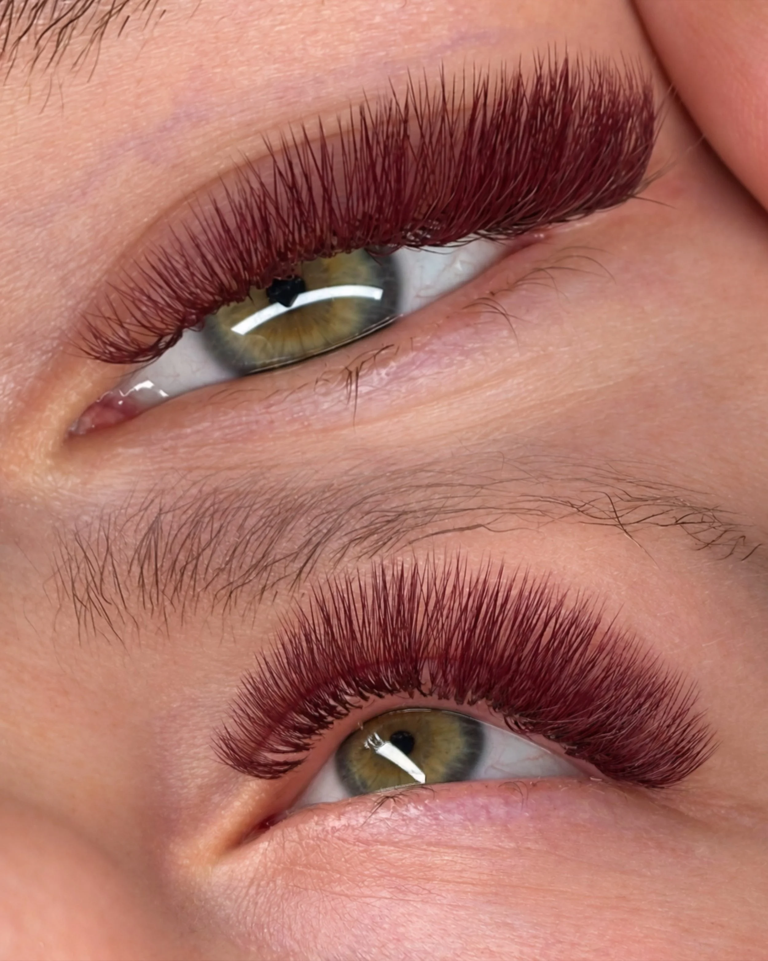 𝙸𝙽 𝙼𝚈 𝙱𝚄𝚁𝙶𝚄𝙽𝙳𝚈 𝙴𝚁𝙰. ✨

Mun ihanalle vakkarille jo 1,5 vuoden ajan saanut tehd&auml; huoltoa Burgundy-s&auml;vyll&auml;, t&auml;&auml; on vaan niin upea erityisesti syksyisin! 🤎

Kuidut: Mulled Wine Burgundy | M-kaari | 7-12mm @pinkbea