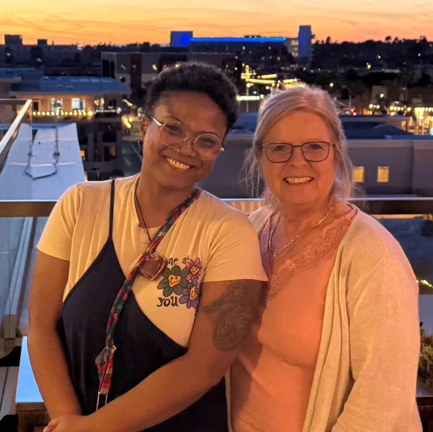 ​They say you don't choose this work, it chooses you&mdash;but having a mentor like Isabelle made me want to choose it every single day. 🕊️

​Watching Isabelle move through a birth space is like watching a masterclass in grace, advocacy, and intuiti