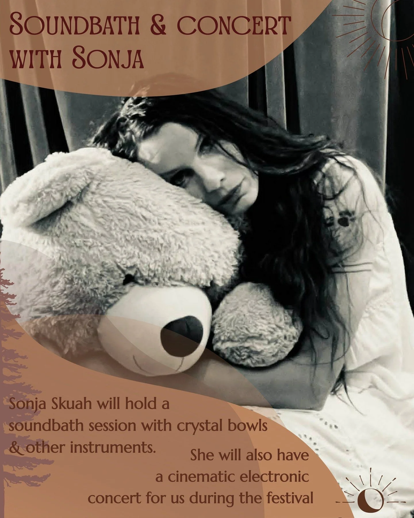 Sonja (Skuah) is a musician from Germany. 
She loves to create different landscapes of sound using instruments like piano, synthesizers, voice, noises, orchestral structures and much more. For the sound session she will be bringing ten crystal bowels