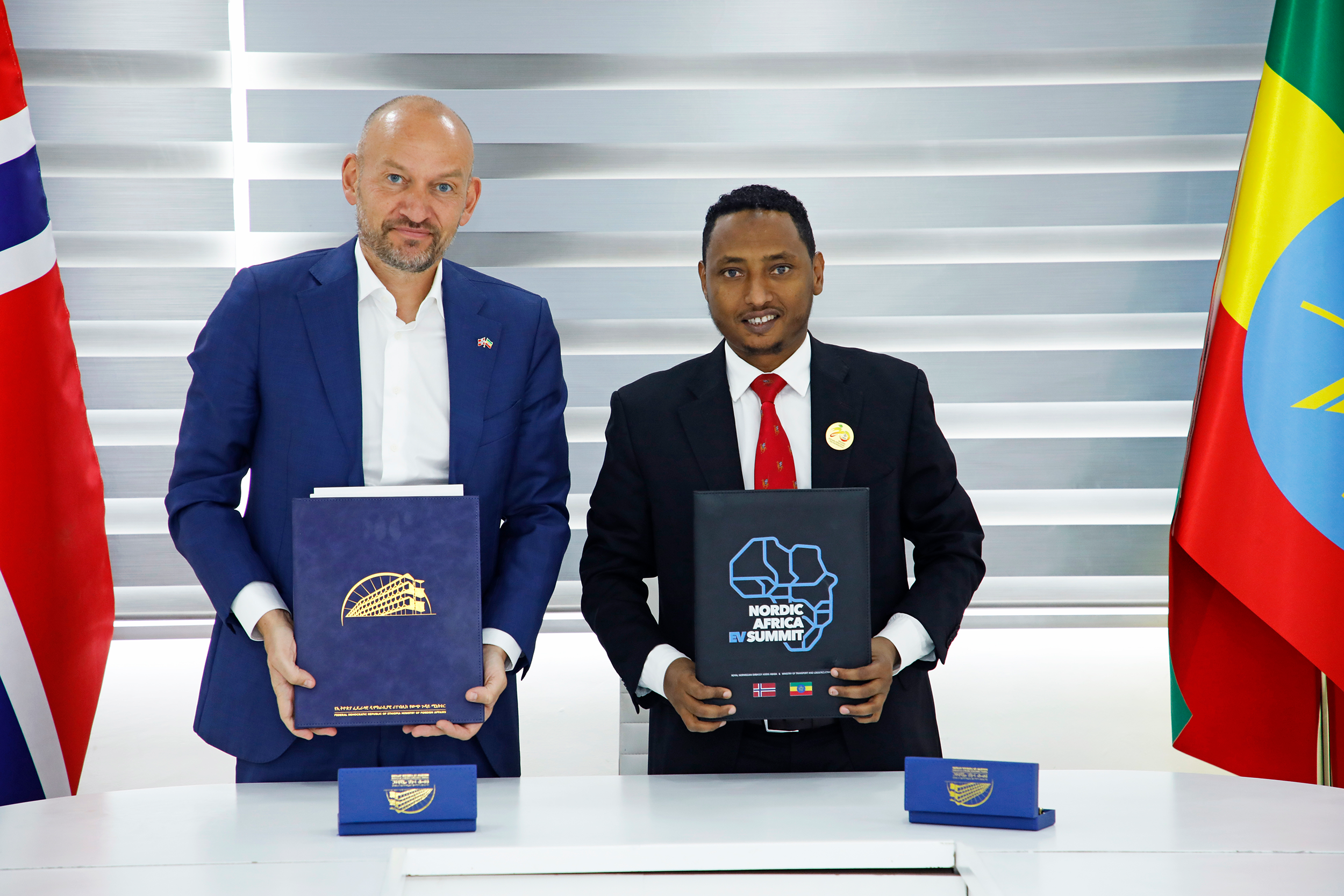 Partnership signing between the Royal Norwegian Embassy in Addis Ababa and the Ethiopian Ministry of Transport and Logistics