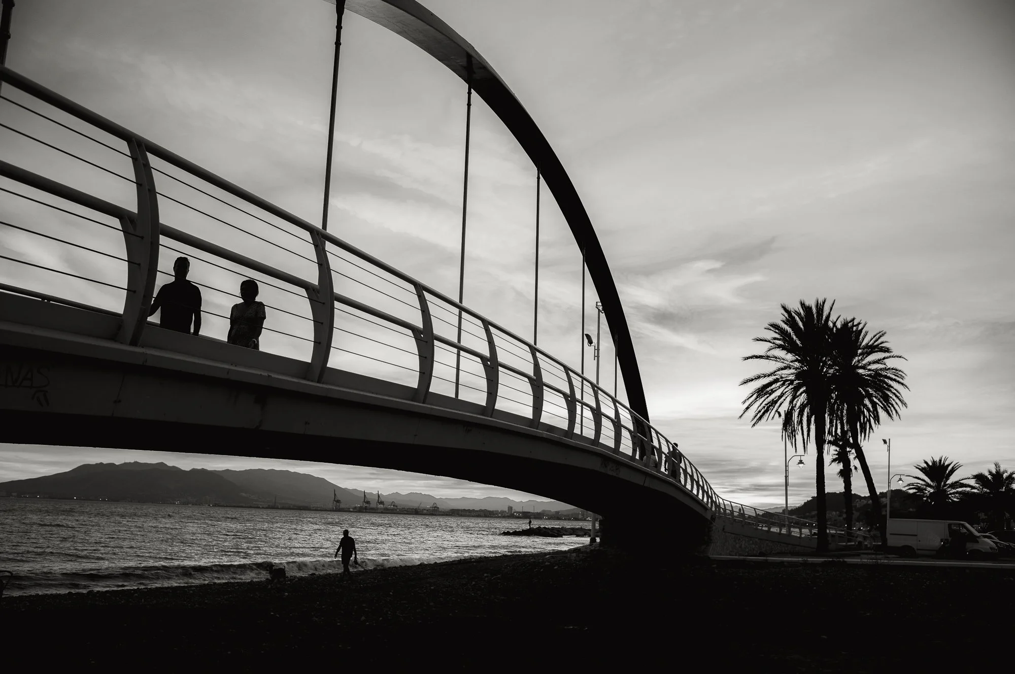 Street photographer L1006052.jpg