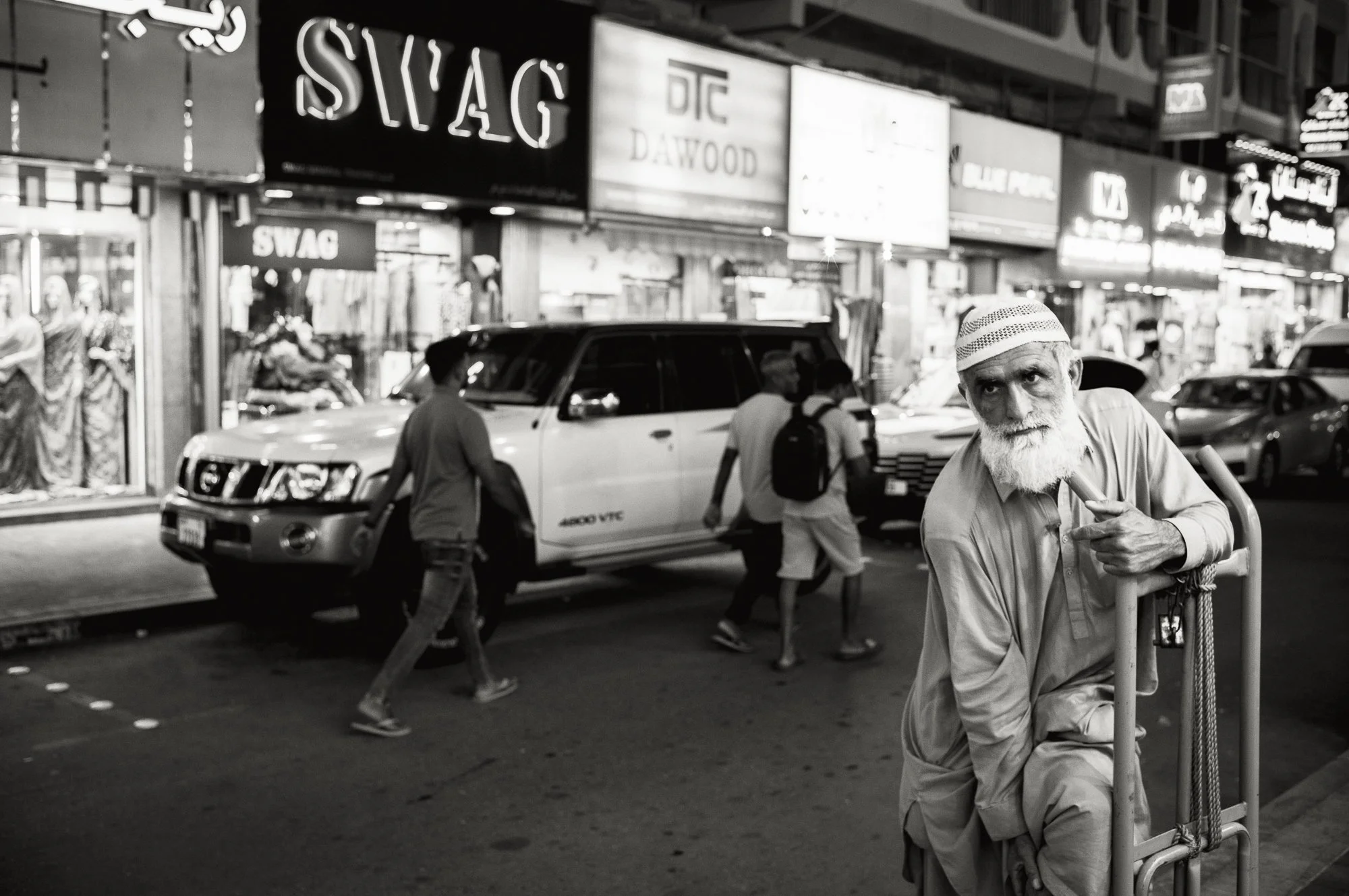 Street photographer 20231123 Amsterdar Izmir Doha Dubai L1008095.jpg