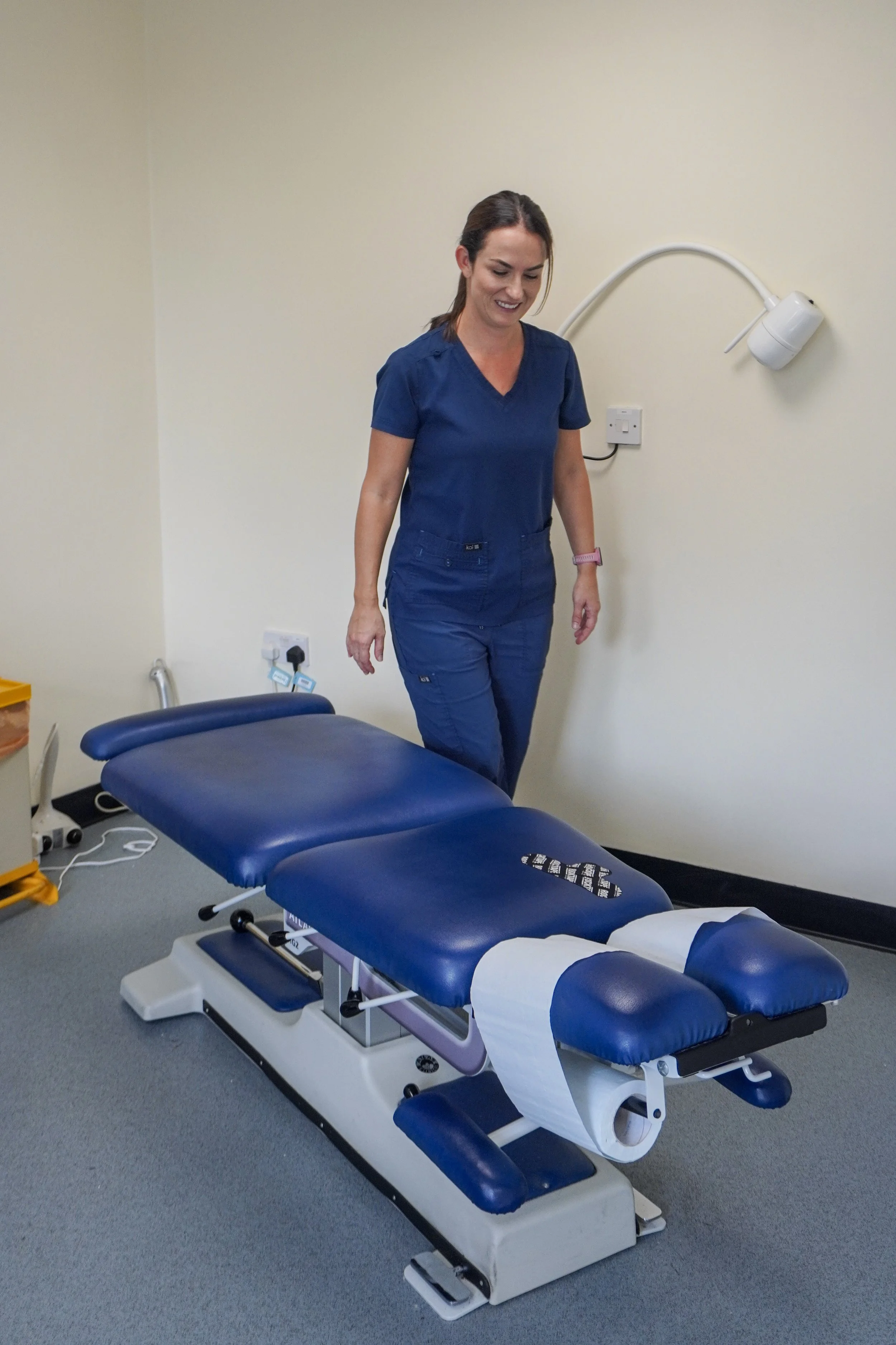 Chiropractor chiropractic treatment in Dinas Powys and Cardiff