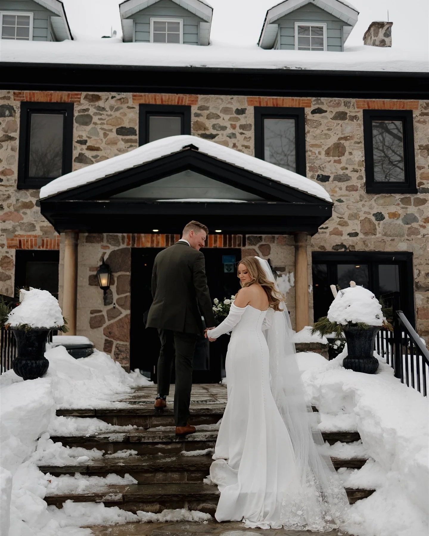 spent the most beautiful winter wonderland day with the best couple, the most perfect wedding party, the sweetest family, and the greatest team of vendors. sometimes it really does just all happen at once 🥹🤍 ❄️ you&rsquo;ll be seeing much more of t