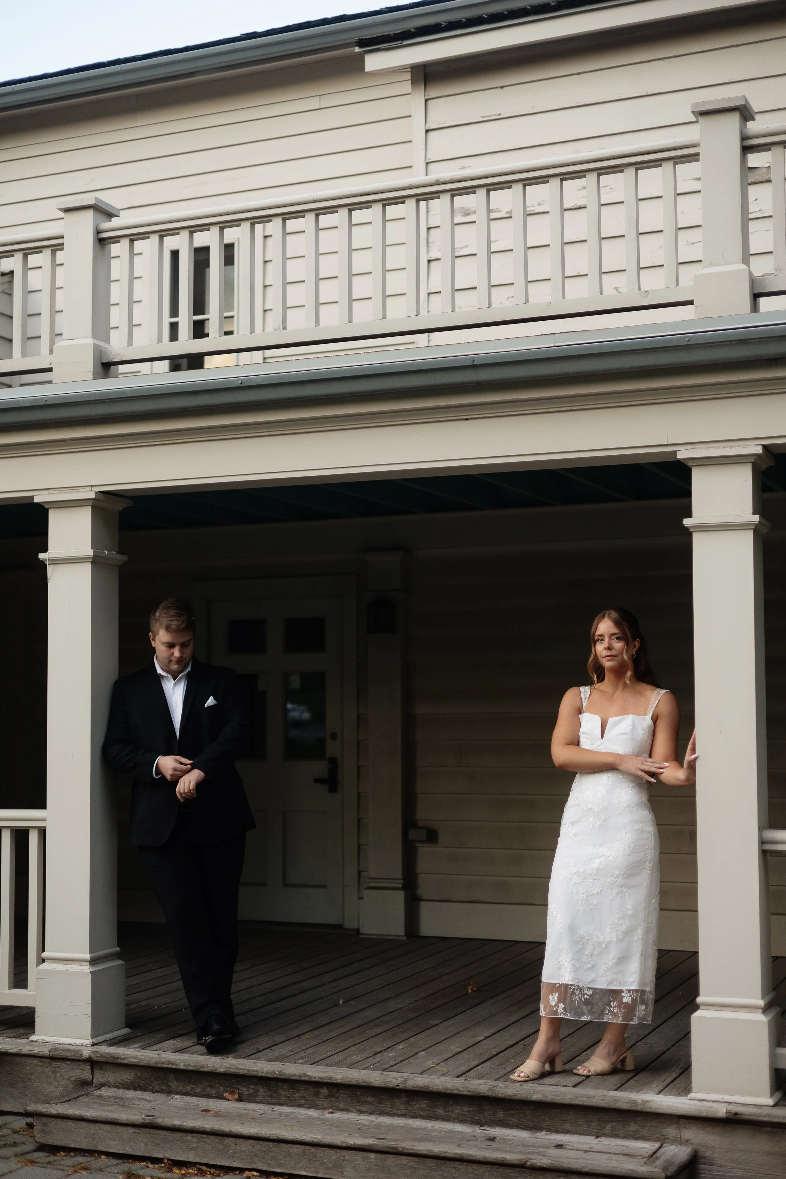 Engagement photos at Battlefield House and Museum, Hamilton Ontario