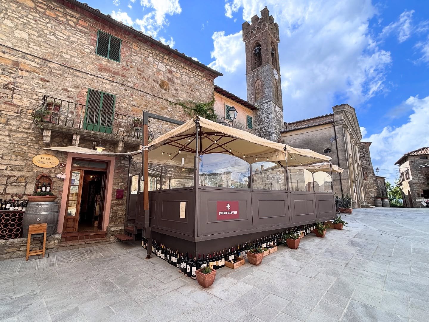 Terrazza Osteria alla Villa

#osteriaallavilla #mangiarebene #siena #porcini #tartuffo #toscana #chiantishire #castelnuovoberardenga #ristorante #cena #piazzadelpopolo #sommelier #cheflife #chianticlassico #brunellodimontalcino #bolgheri #supertuscan