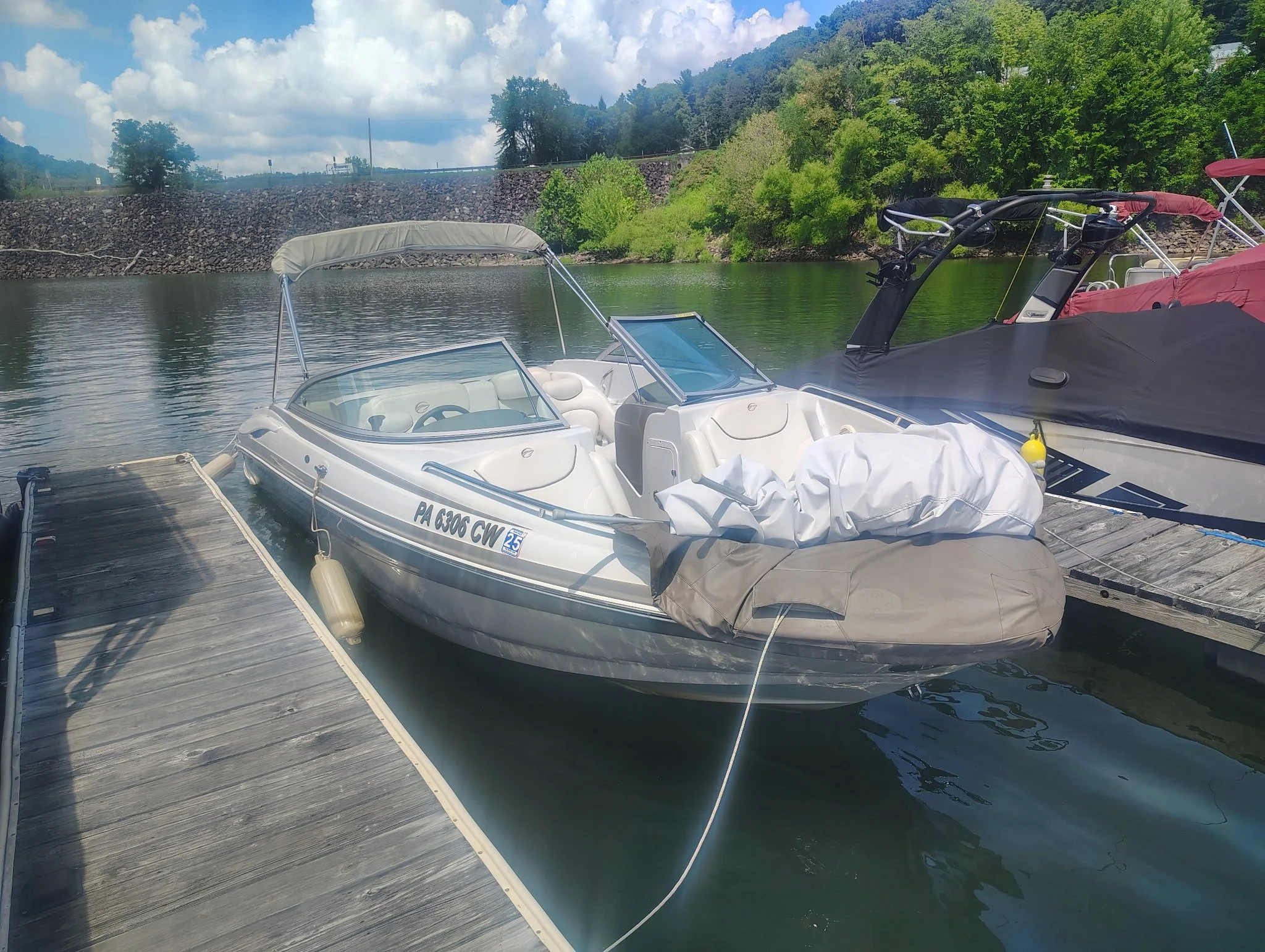 2005 Crownline Bowrider 226LS