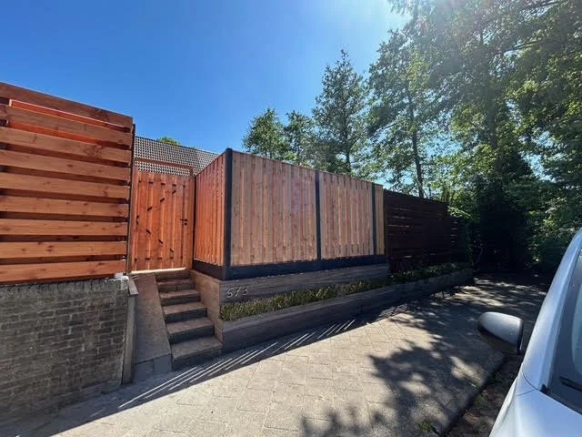 Een foto van een schutting