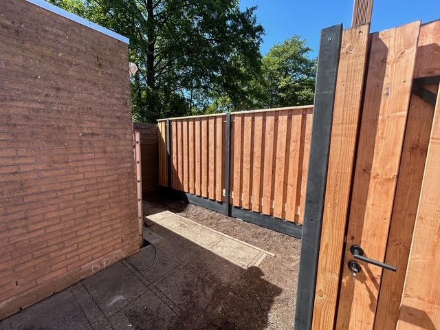 Een foto van een schutting