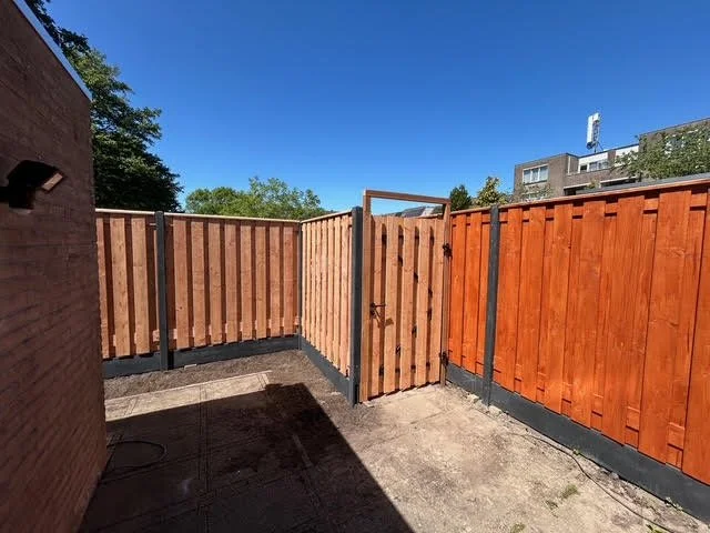 Een foto van een schutting