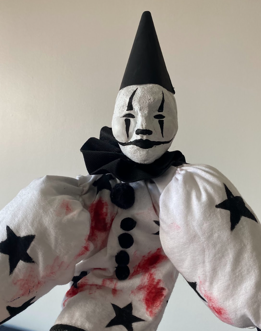 Clown Puppet
Floral foam, fabric, clay, paper, tempera paint, cotton, cardboard
2024
