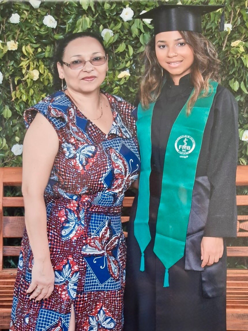 As mulheres que me carregam. 
#mulhermo&ccedil;ambicana #mulher #ancestrais #mo&ccedil;ambique