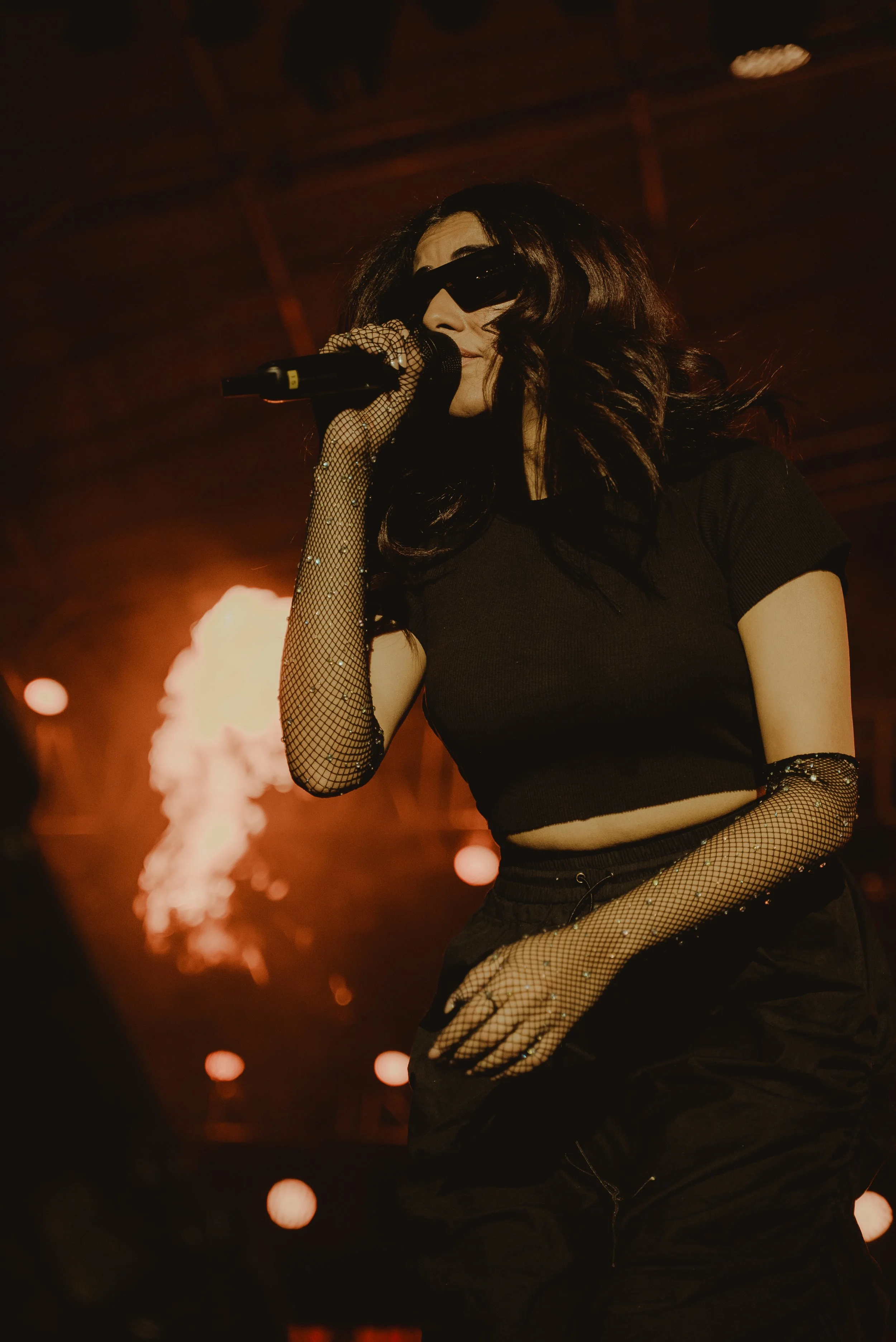 Jonita Gandhi Live 6.jpg