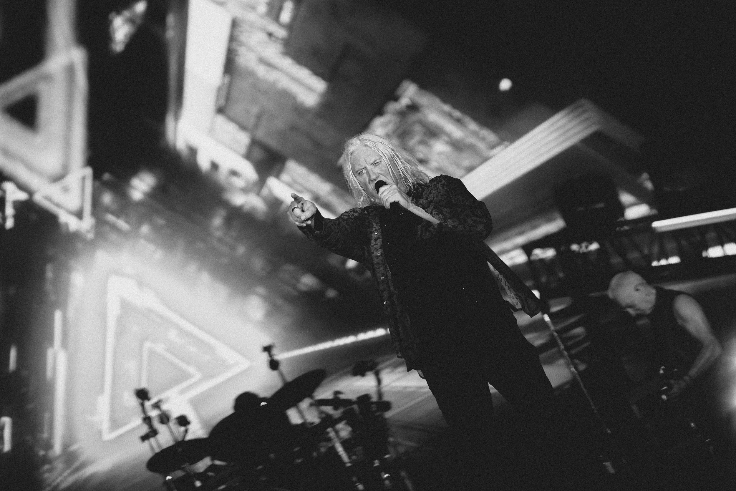 PAT_BLR_ARTIST_DEF LEPPARD-100.jpg