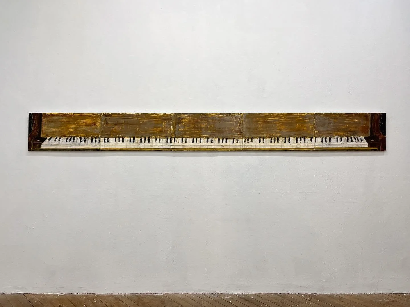 Matthew&rsquo;s Piano 
2025
Oil on Masonite 
Dimensions variable, currently installed at 12 3/4&rdquo; x 120&rdquo;
_
This new modularly sized painting is on view at @voxpopuligallery as part of fragment:form, a collaborative exhibition between @auto