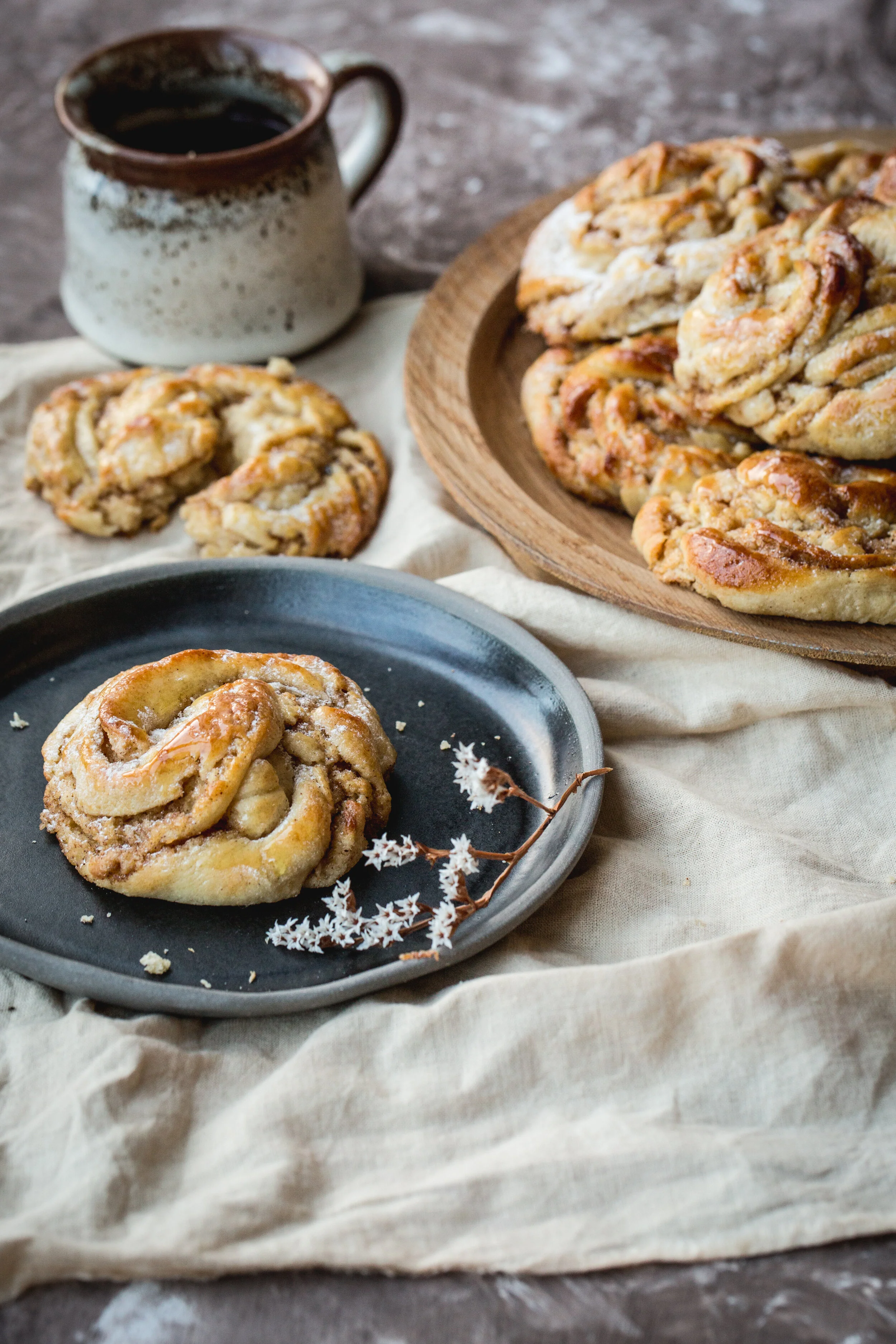pupmkin cinnamon knot bun7 (1 of 1).jpg