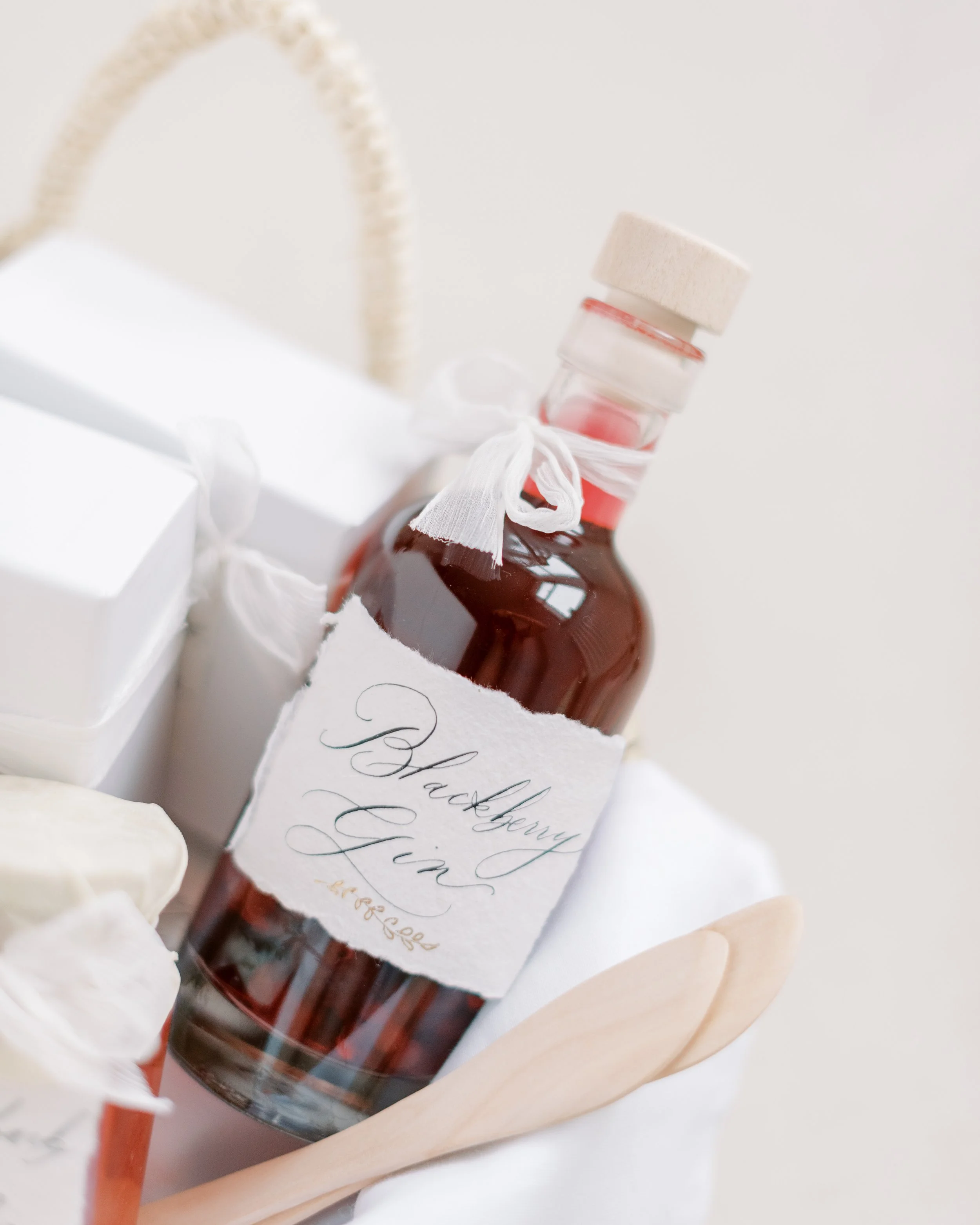 MonAnnie Cakes Basket_Cristina IlaoCIP_1067.jpg