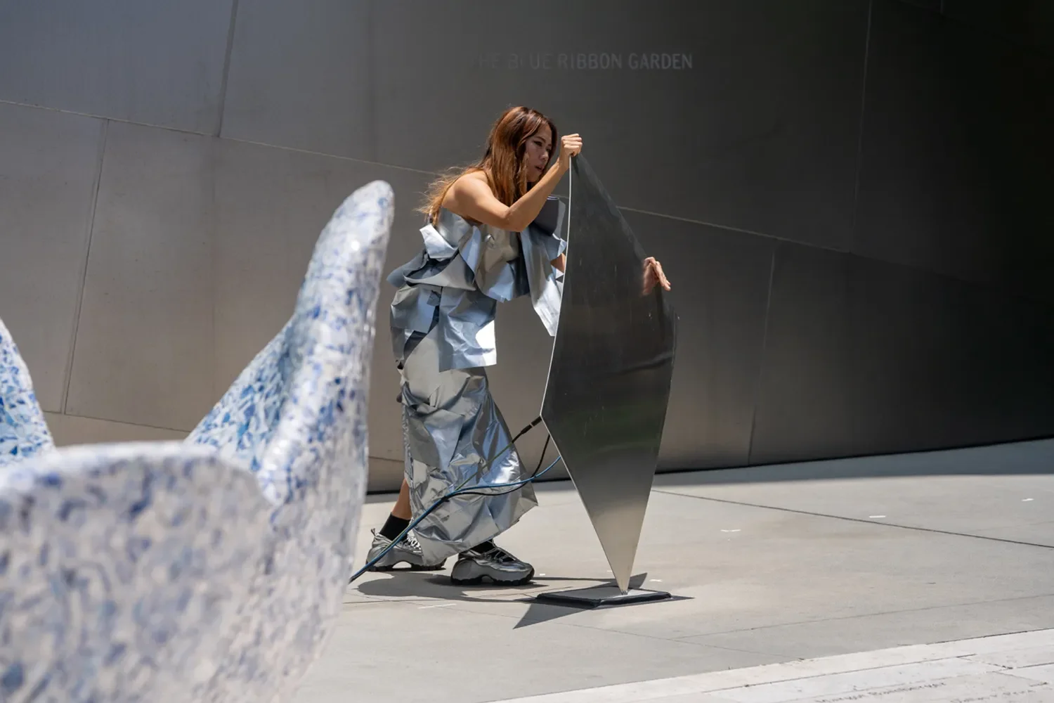 Sharon Chohi Kim Sharon Chohi Kim is a Los Angeles–based performing artist and composer creating site-responsive multidisciplinary works through voice, movement, and installation. Exploring collectivity, ecological interdependence, and human and nonh