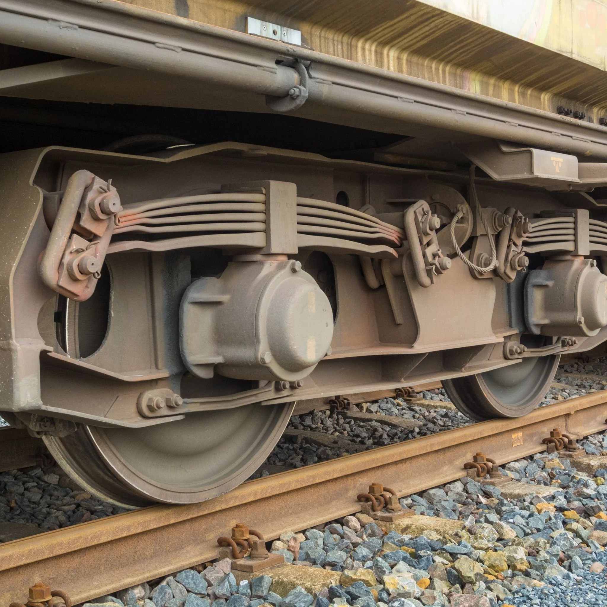 Railcar bogies