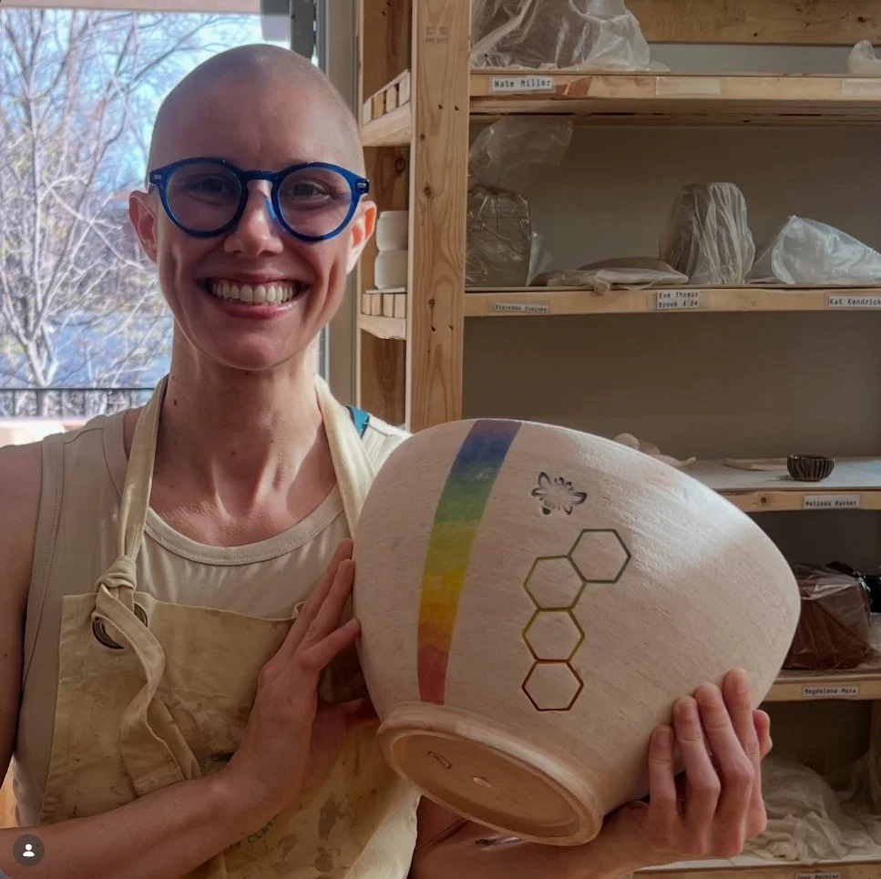 Bee's Pottery