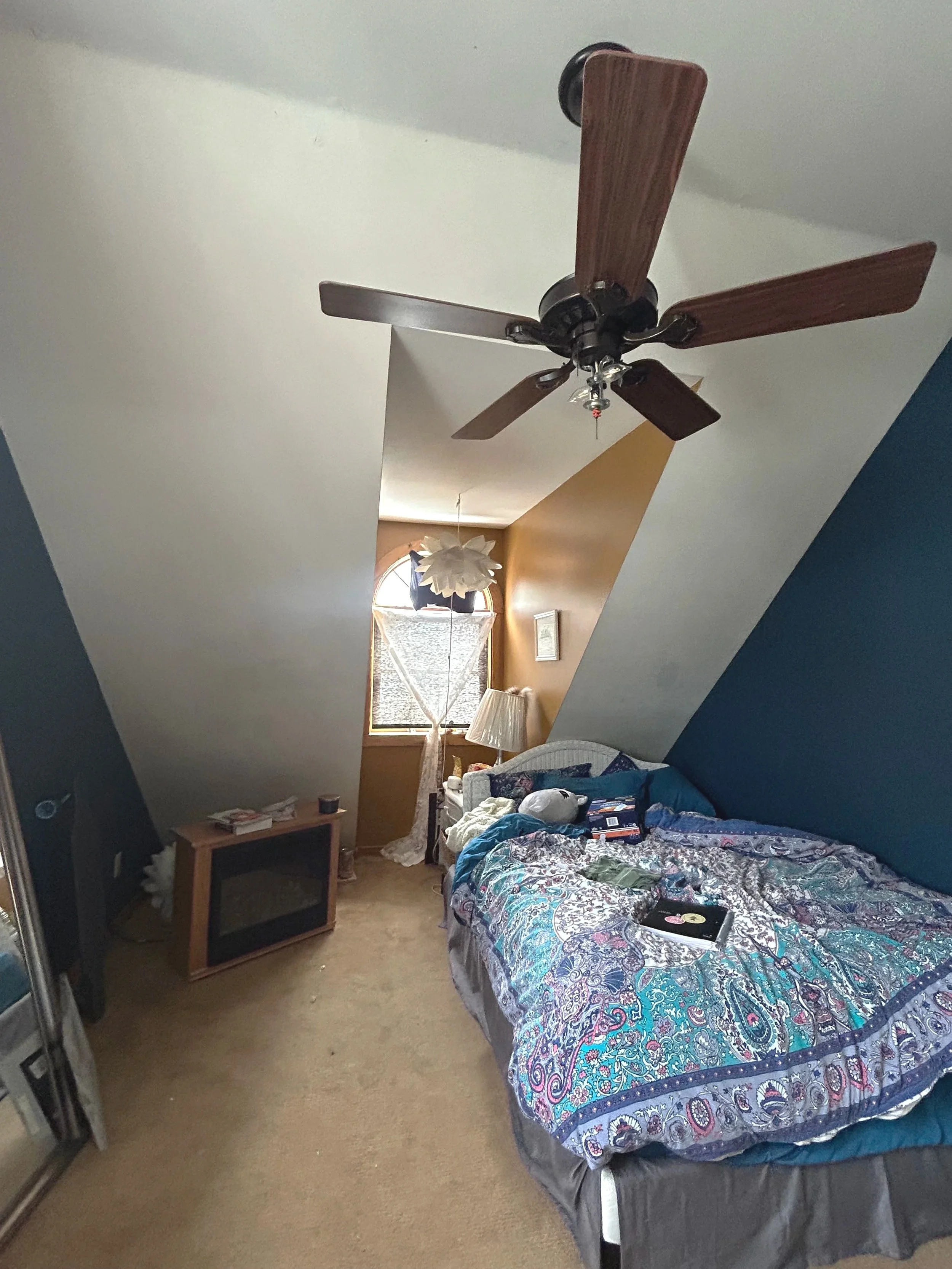 Concierge - Loft Bedroom Before