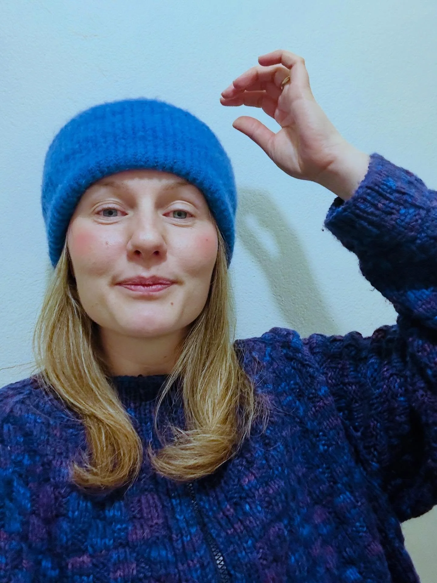 Exakt en m&aring;nad till vernissage f&ouml;r min soloutst&auml;llning &rdquo;Vad tittar du p&aring;?&rdquo;! Det som legat l&aring;ngt fram i tiden &auml;r snart h&auml;r och jag tror inte jag helt fattar vad jag h&aring;ller p&aring; med. Har aldri