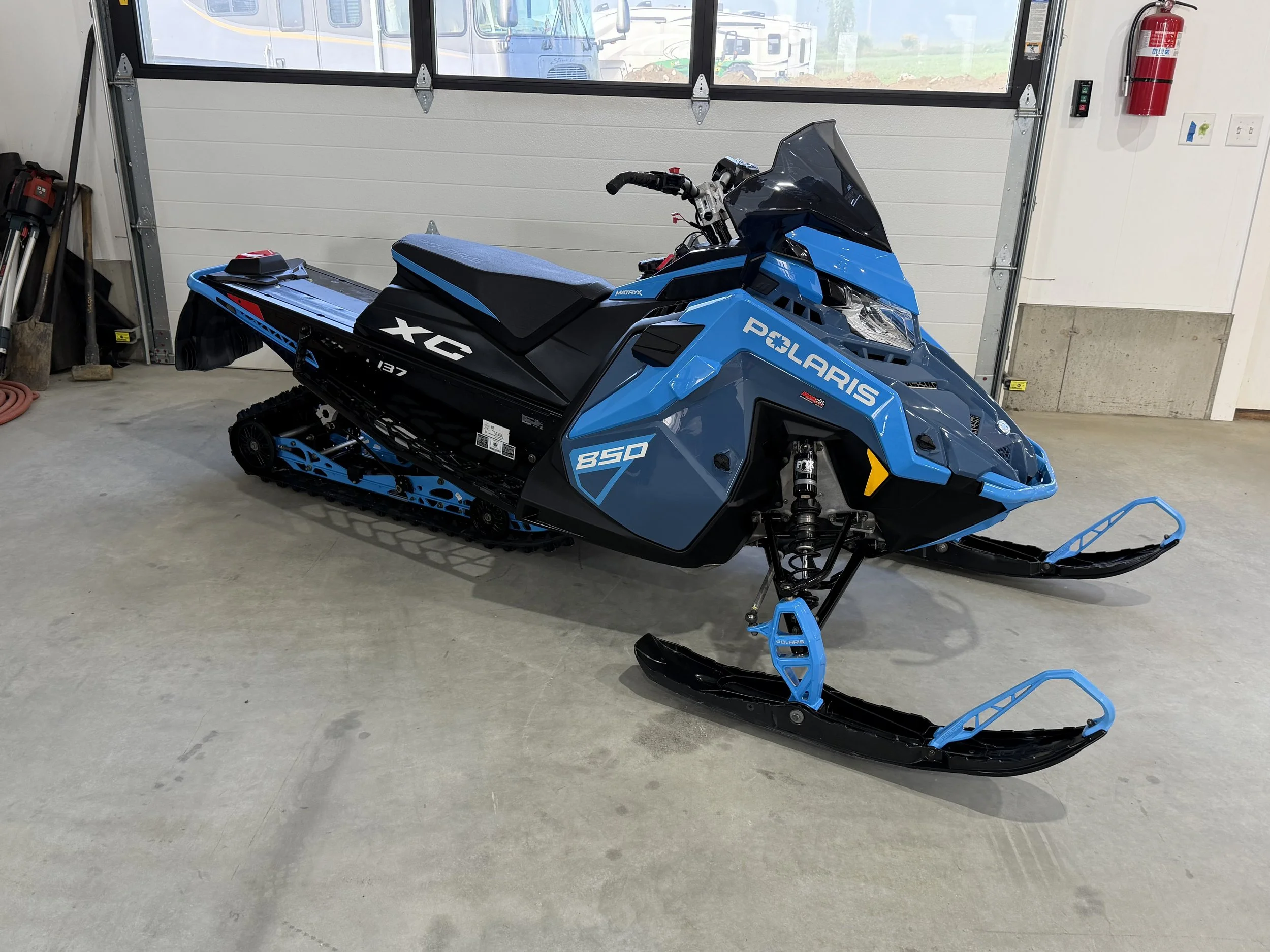 2024 Polaris Indy XC 850 137"- W/ 7S GPS